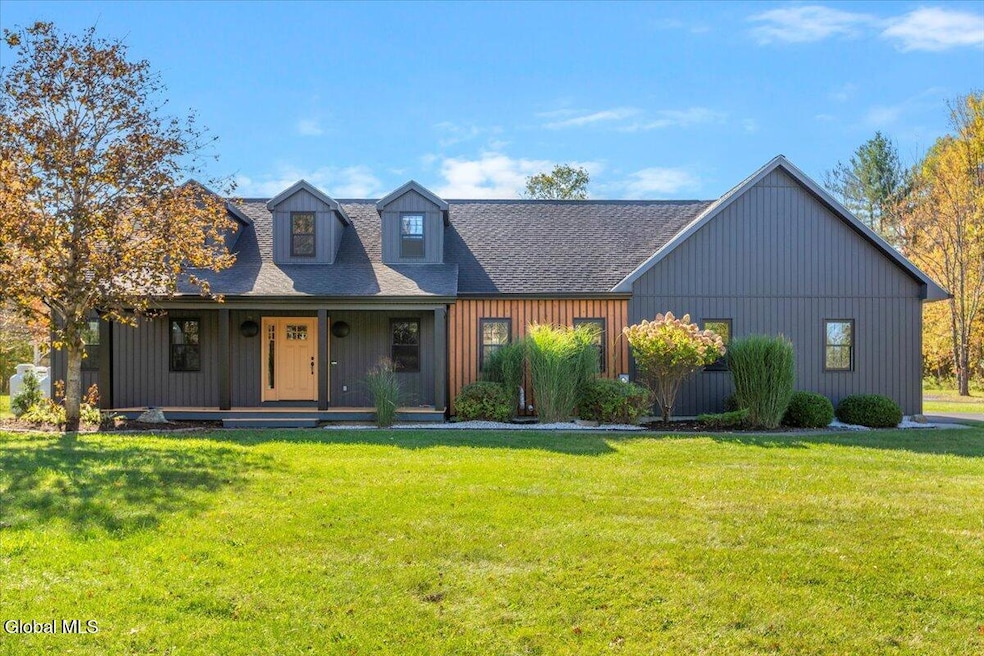 133 Dawson Rd, Schenectady, NY 12302 - photo 1