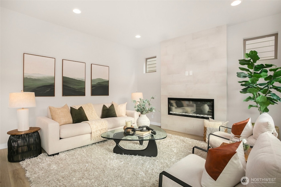 For Sale $864,900 • Co-Listing Agent