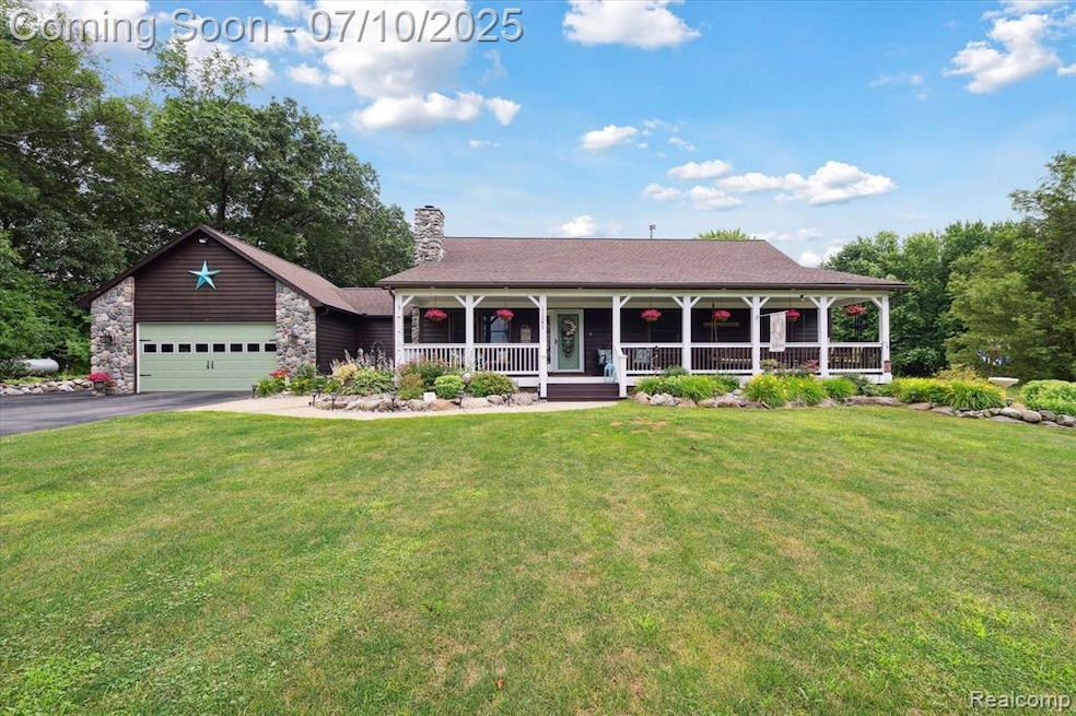 Welcome home to 11247 Roberts Rd!