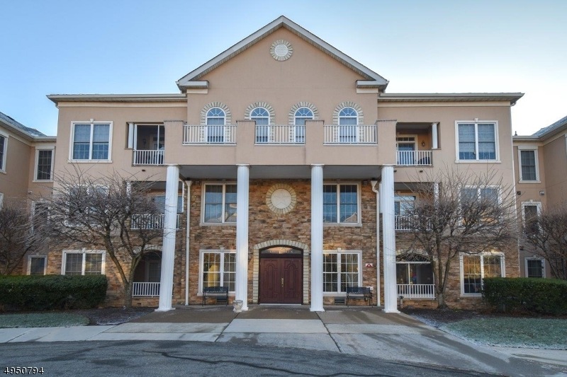 3213 Cleveland Ln unit 213, Rockaway, NJ 07866 - photo 1