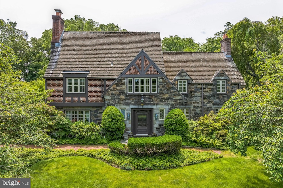 328 Sugartown Rd, Devon, PA 19333 - photo 1