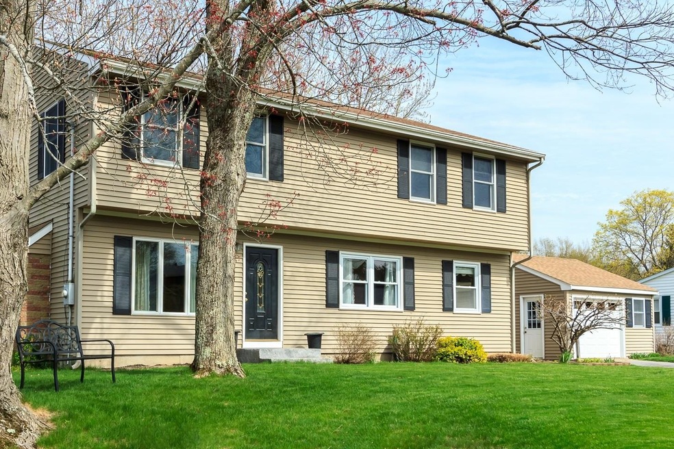 6 Tufts Dr, Nashua, NH 03064 - photo 1