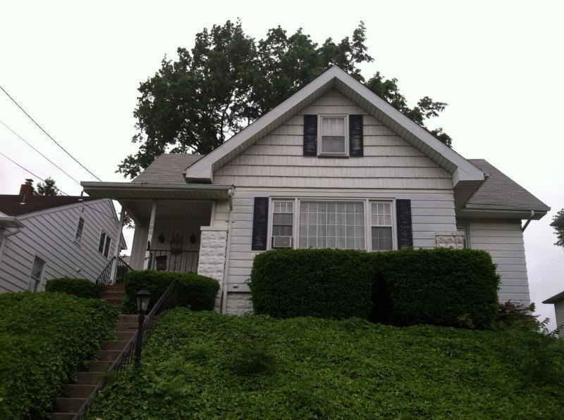 106 Luddington Ave, Clifton, NJ 07011 - photo 1