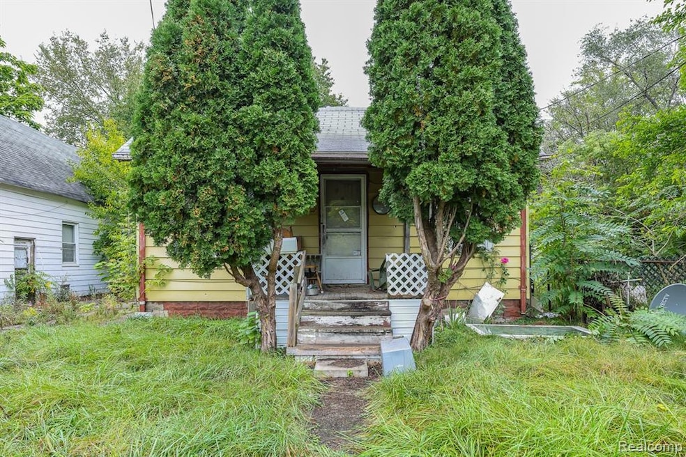 1445 Maryland Ave, Flint, MI 48506 - photo 1