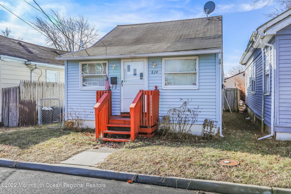 824 10th St, Keyport, NJ 07735 - photo 1