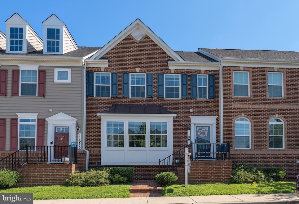 11921 Country Squire Way, Clarksburg, MD 20871 - photo 1