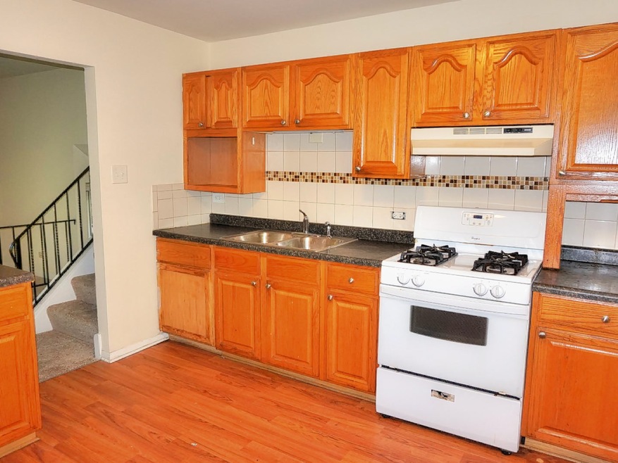 17527 Sycamore Ave, Country Club Hills, IL 60478 - photo 1