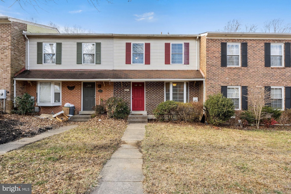 8912 Shamrock Ct, Springfield, VA 22152 - photo 1