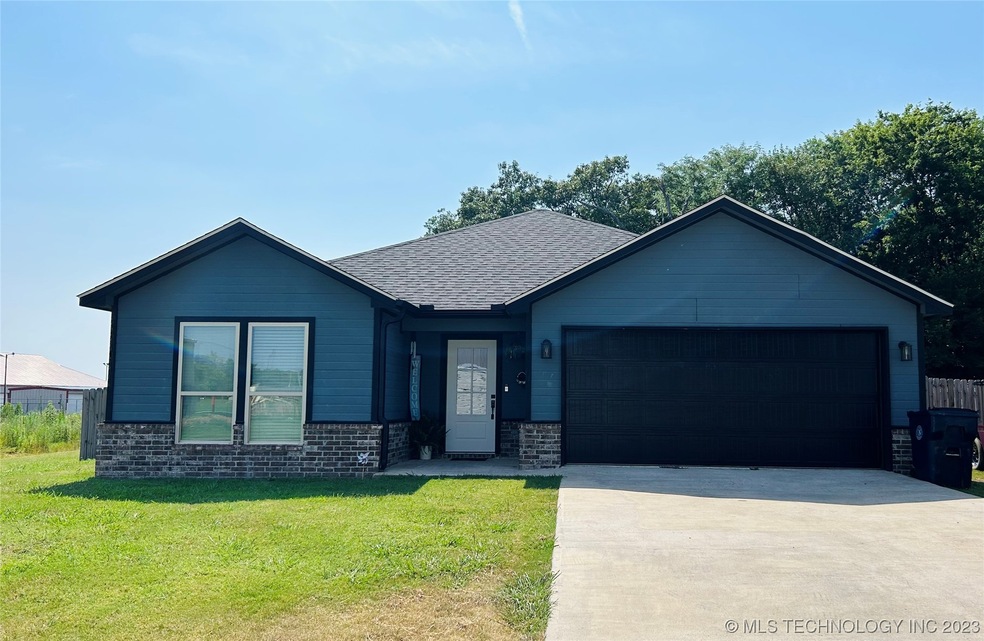 1008 Hugo St, Muldrow, OK 74948 - photo 1