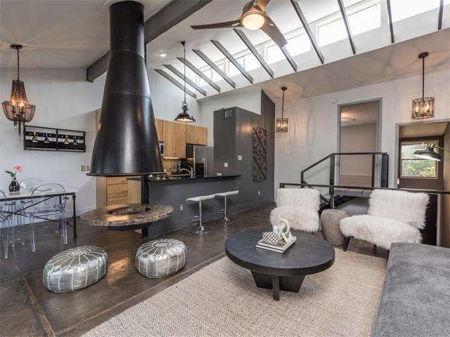 Living/dining/kitchen