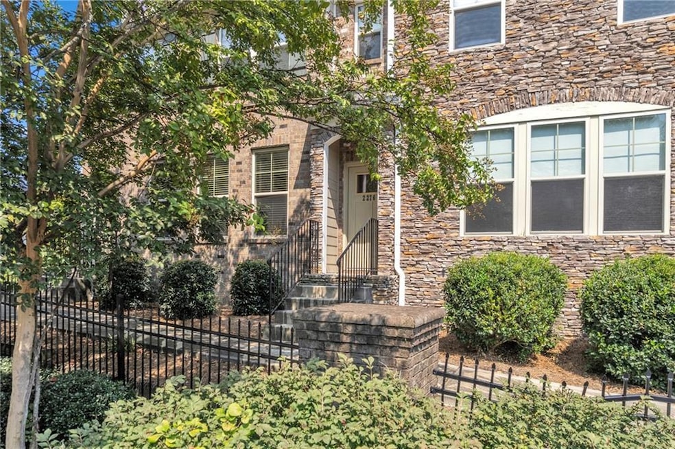 2276 Whiteoak Dr SE, Smyrna, GA 30080 - photo 1