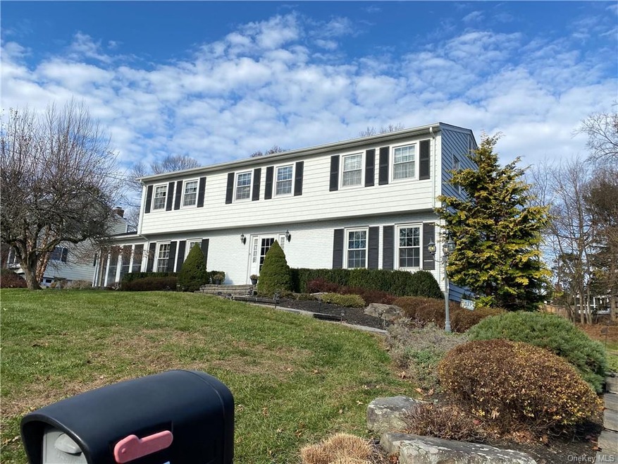 337 Svahn Dr, Valley Cottage, NY 10989 - photo 1