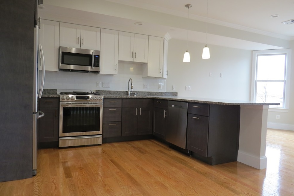 208 I St, Boston, MA 02127 - photo 1