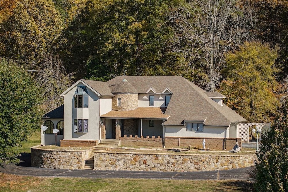 3300 Roberts Matthews Hwy, Sparta, TN 38583 - photo 1