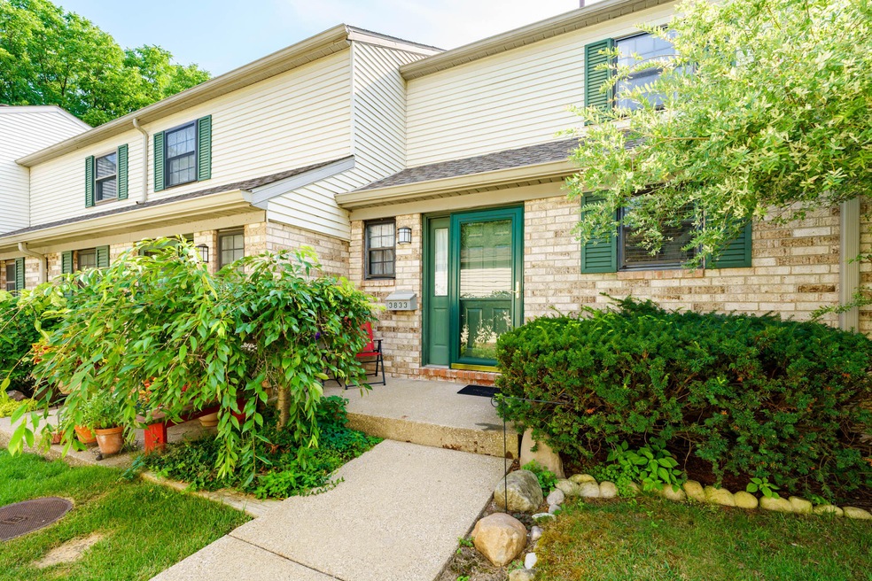 Greenleaf_Circle_3833_Kalamazoo_49008-1