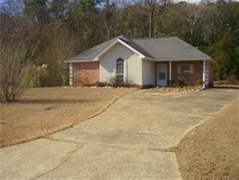 696 Rice St, Prattville, AL 36067 - photo 1