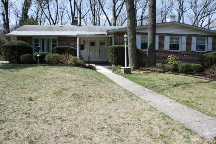 334 Friendship Dr, Paoli, PA 19301 - photo 1