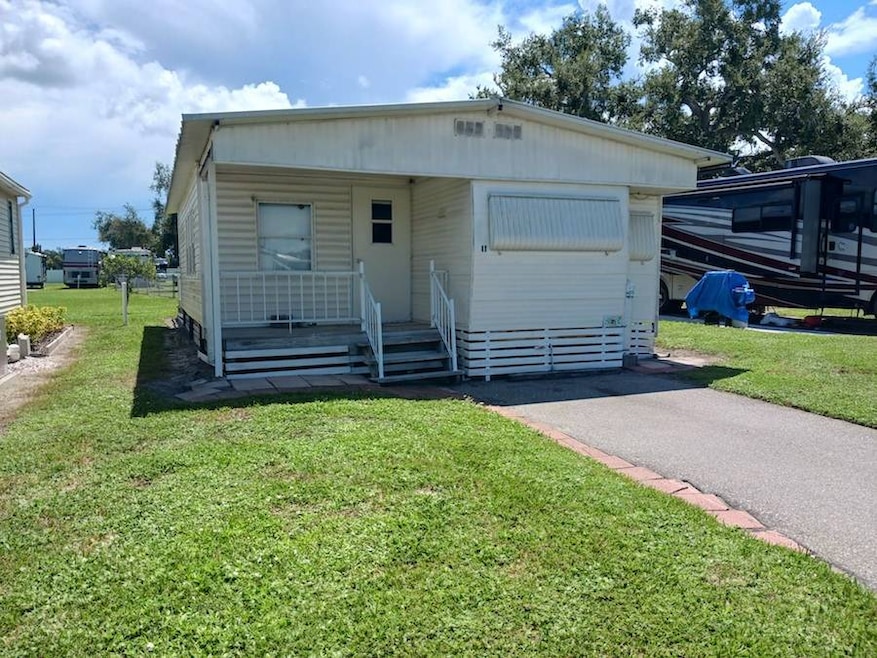 8615 Bayshore Rd unit 11, Palmetto, FL 34221 - photo 1