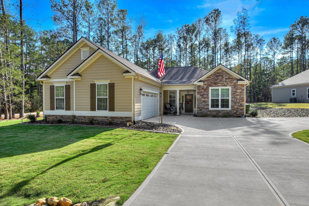 102 Godfrey Dr, McCormick, SC 29835 - photo 1