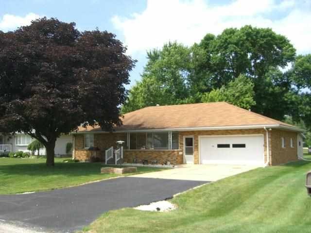 203 N Washington St, Atkinson, IL 61235 - photo 1