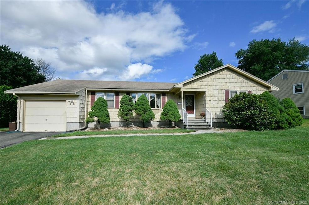 24 Nathan Hale Dr, Newington, CT 06111 - photo 1