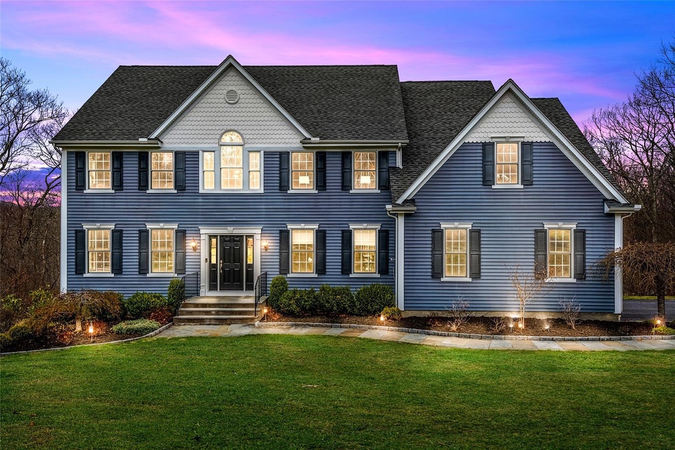 Sold $950,000 • Co-Listing Agent