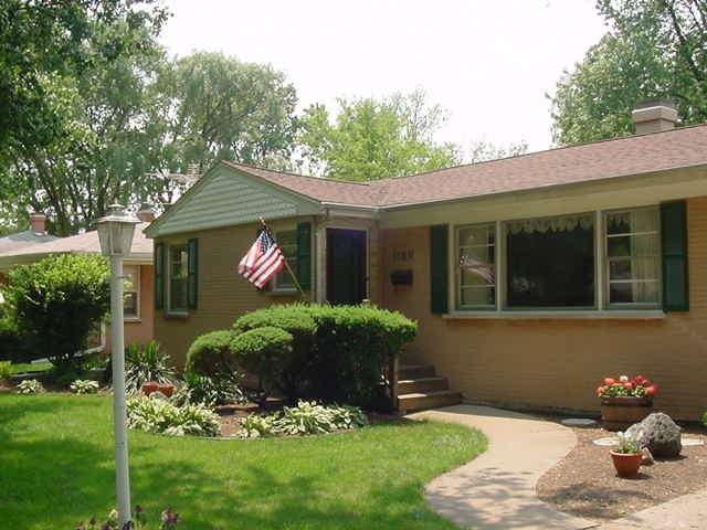 118 N Pierce Ave, Wheaton, IL 60187 - photo 1