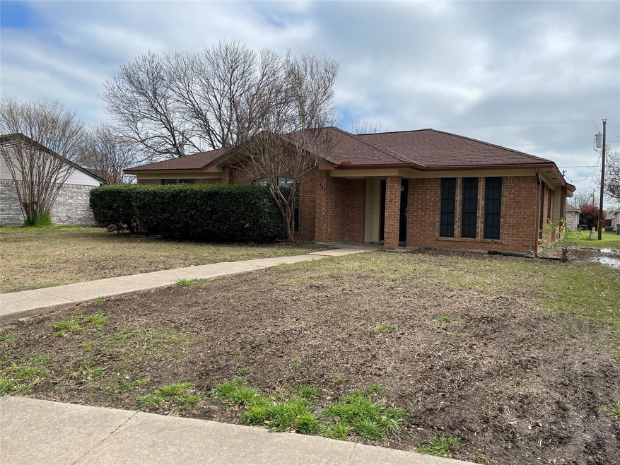 1402 Sheppard Ln, Wylie, TX 75098 - photo 1