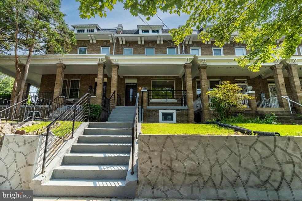 5525 4th St NW, Washington, DC 20011 - photo 1