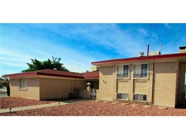 2101 Woodside Dr, El Paso, TX 79925 - photo 1