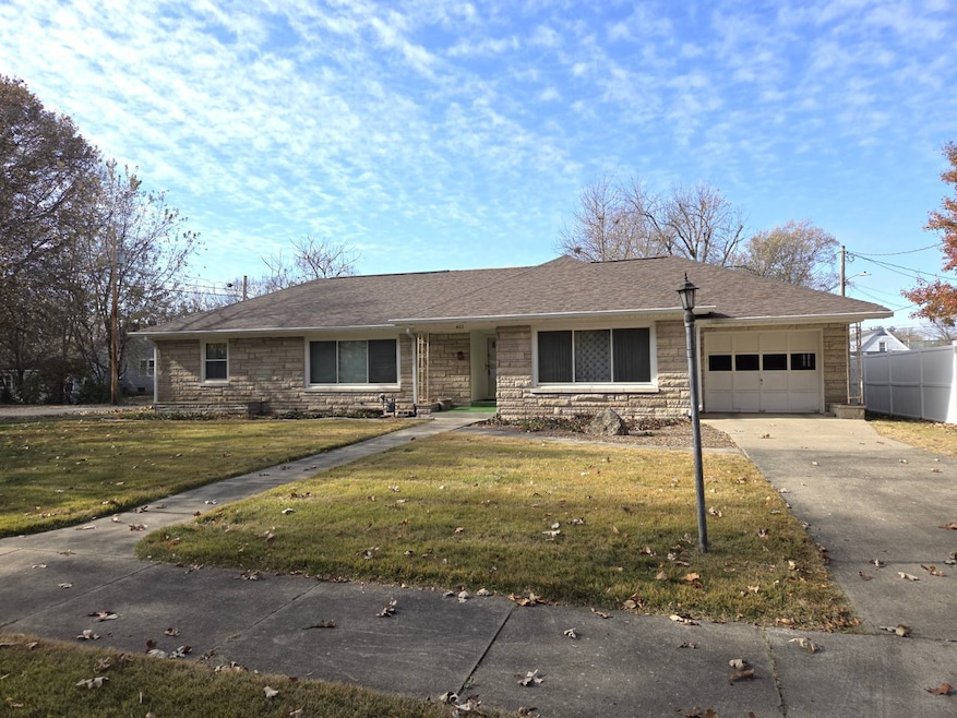 403 N Fair St, Olney, IL 62450 - photo 1