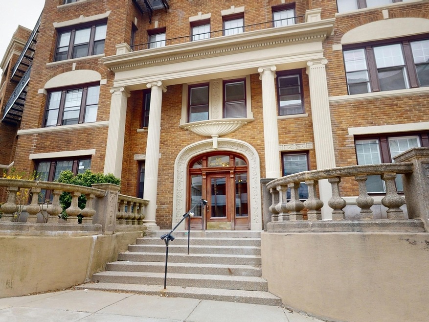 Sold $300,500 • Co-Listing Agent