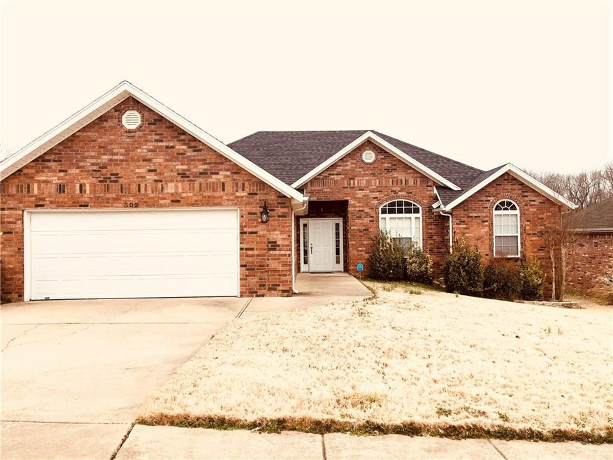 302 SW Duke Ave, Bentonville, AR 72712 - photo 1