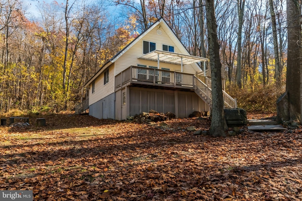 122 Red Maple Ln, Harpers Ferry, WV 25425 - photo 1