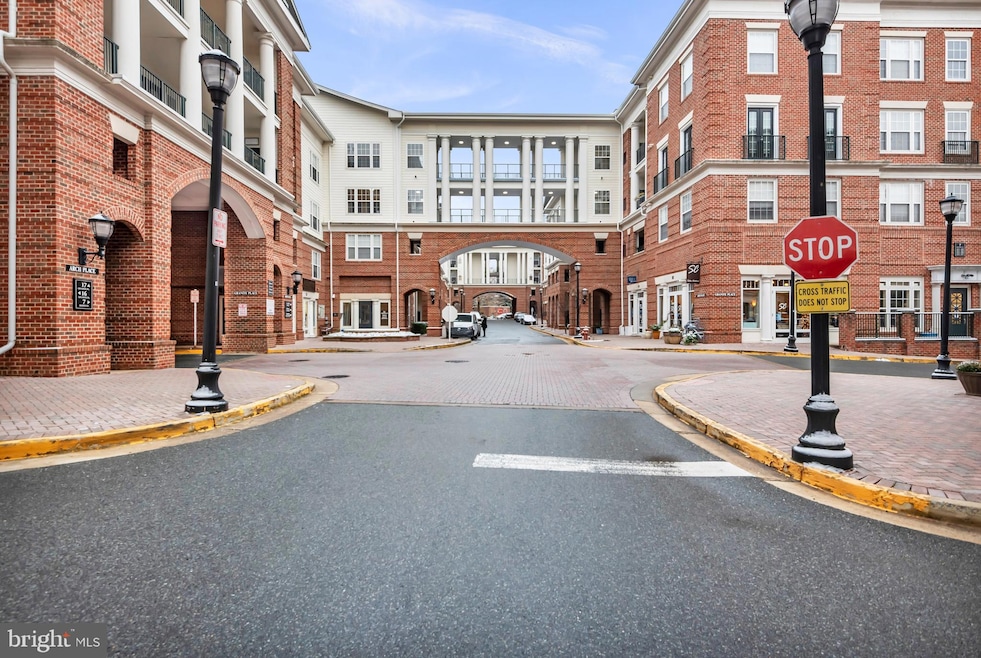Colonnade at Kentlands unit 302, Gaithersburg, MD 20878 - photo 1
