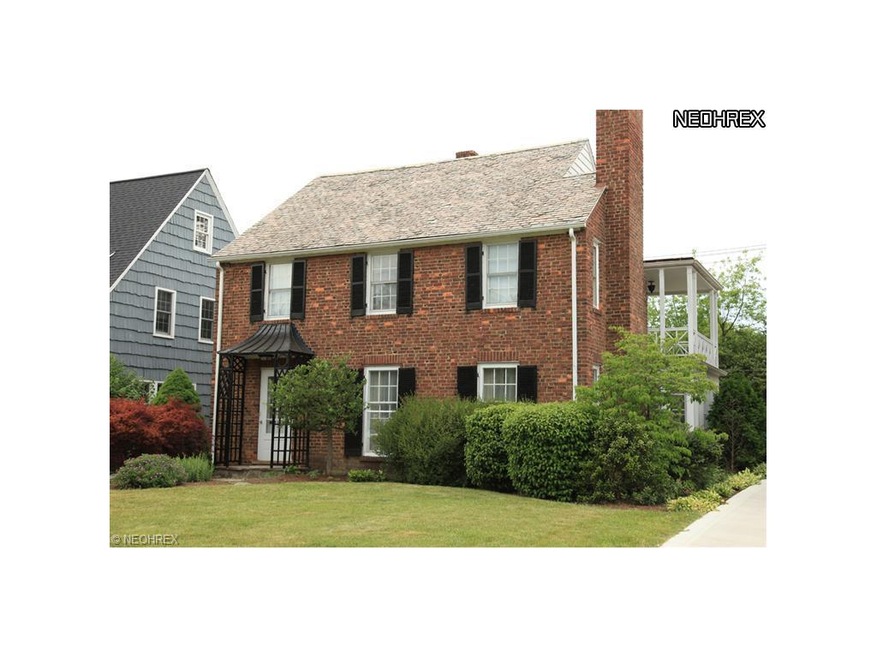 Side view of 17103 Fernway Road.
