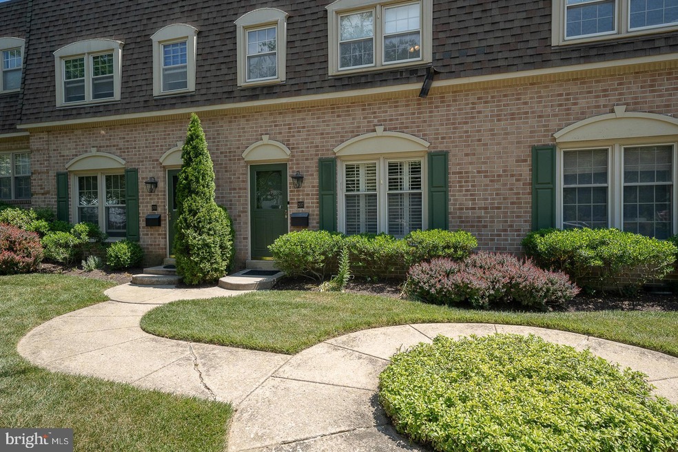 207 Bloomingdale Ave unit 8B, Wayne, PA 19087 - photo 1