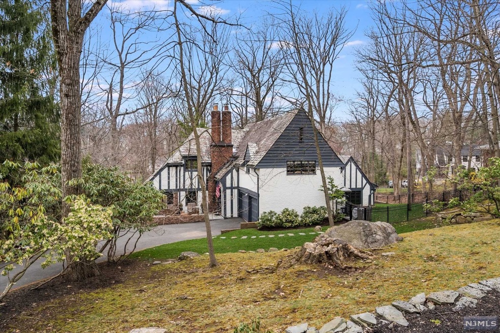 46 Stocker Rd, Verona, NJ 07044 - photo 1