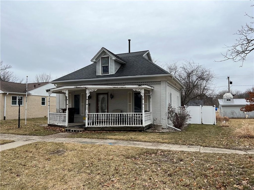 308 Main St, Maxwell, IA 50161 - photo 1