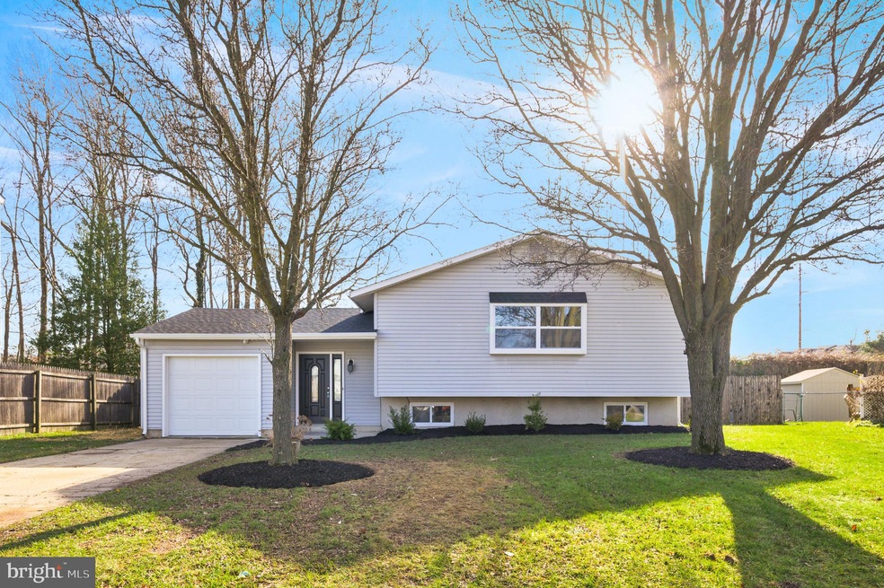 27 Needleleaf Dr, Newark, DE 19702 - photo 1