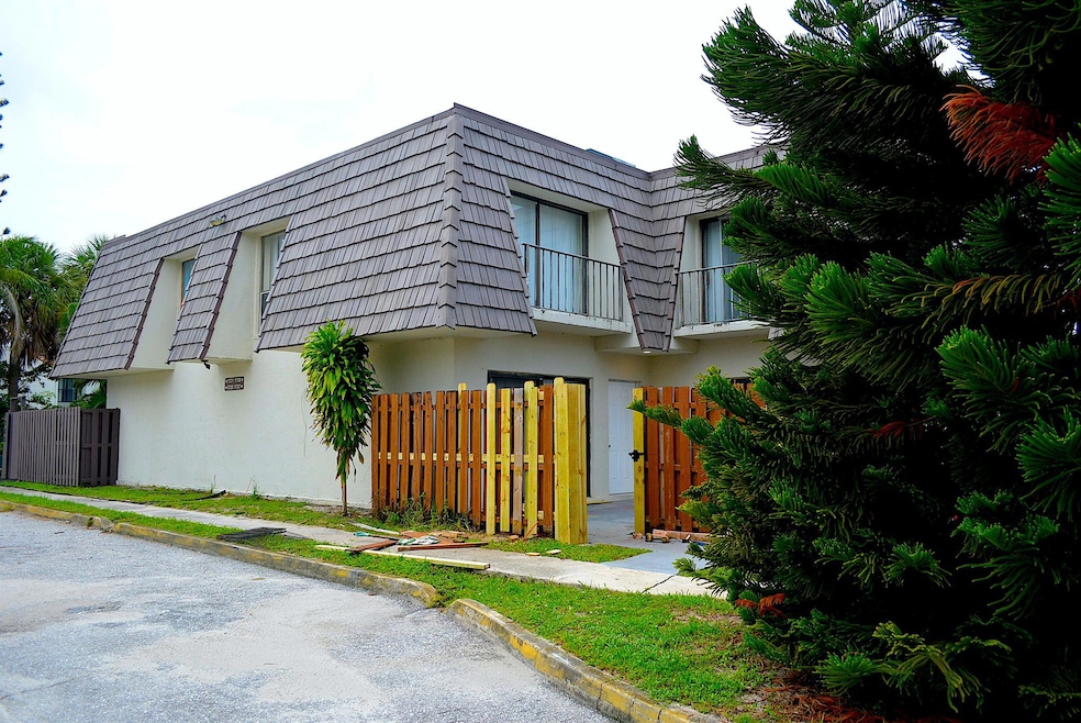 1727 N Congress Ave unit B, West Palm Beach, FL 33401 - photo 1