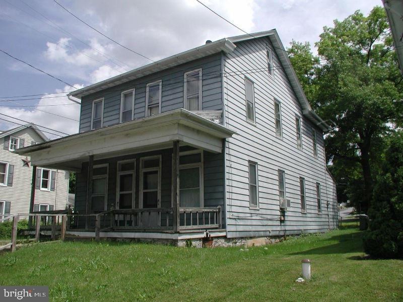 148 E Main St, Brownstown, PA 17508 - photo 1