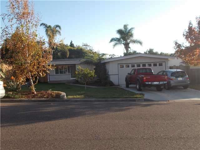 Charming Carlsbad home west of I-5