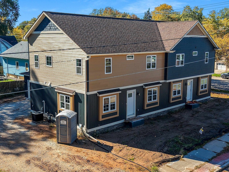 1308 E Walnut St, Green Bay, WI 54301 - photo 1