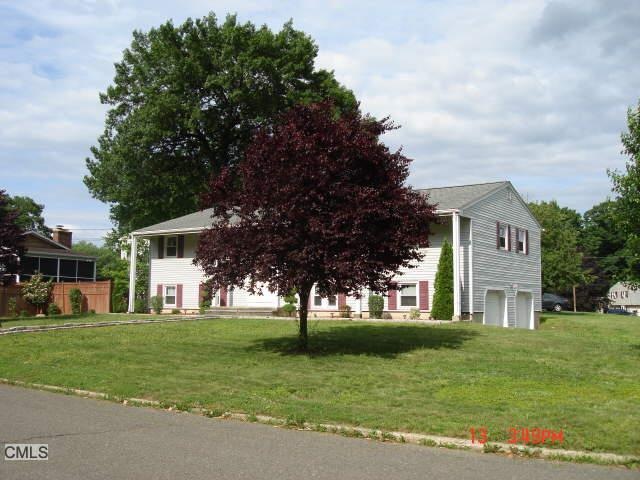 2 Rolling Ln, Norwalk, CT 06851 - photo 1