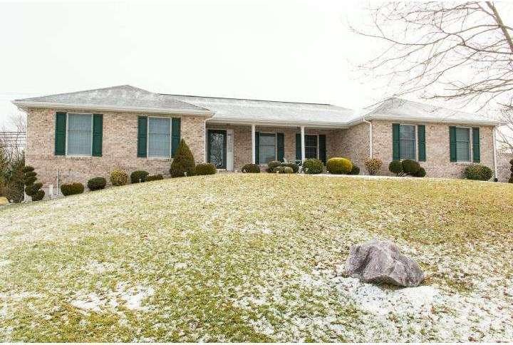 244 Rice Dr, Bear, DE 19701 - photo 1