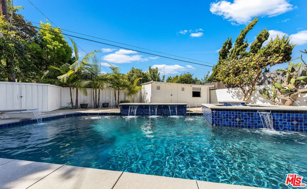 4221 Stewart Ave, Los Angeles, CA 90066 - photo 1