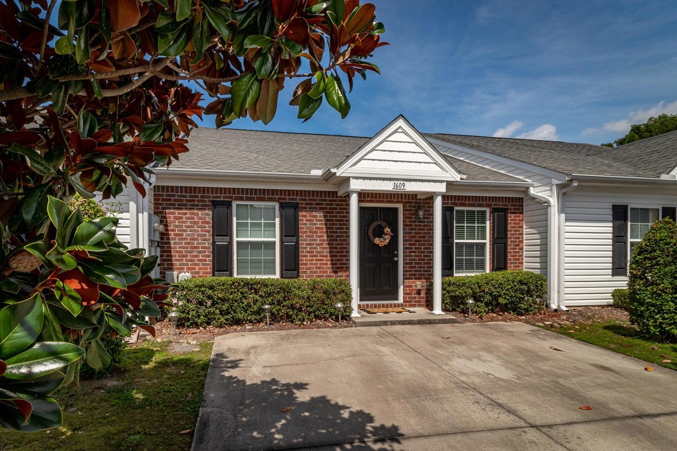 1-web-or-mls-1609 EMMA ST (c)-2191
