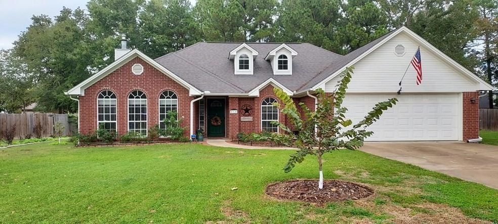 210 Hunters Glen Dr, Lufkin, TX 75904 - photo 1