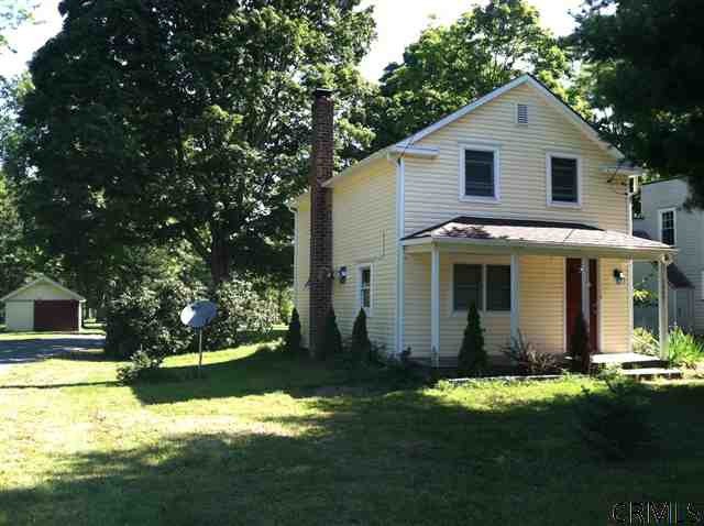 1045 Western Rd, Castleton On Hudson, NY 12033 - photo 1